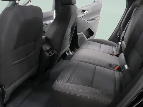 Used 2025 Chevrolet Equinox LT FWD image 25