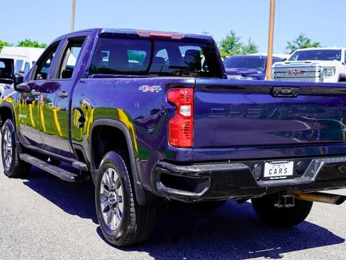 Used 2020 Chevrolet Silverado 2500 Custom w/ Custom Value Package AWD/4WD image 4