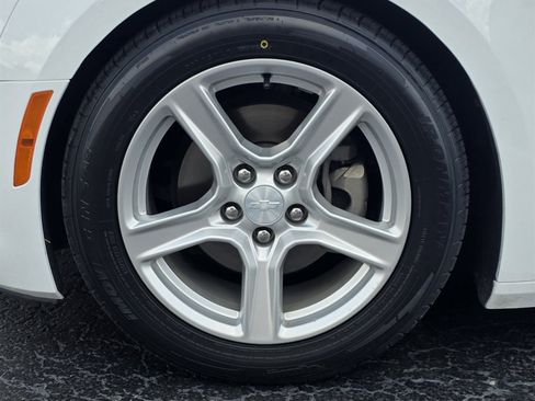 Used 2019 Chevrolet Camaro LT RWD image 32