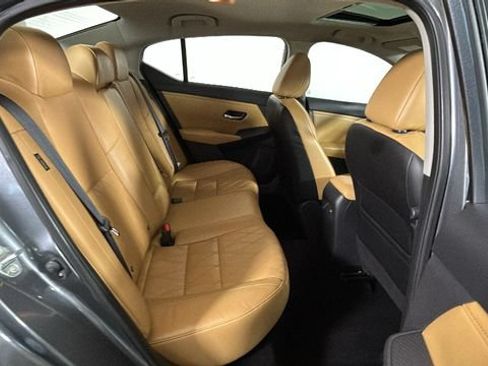 Used 2020 Nissan Sentra SV w/ SV Premium Package FWD image 29