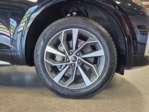 Used 2023 Audi Q5 2.0T Premium Plus w/ Premium Plus Package AWD/4WD image 9