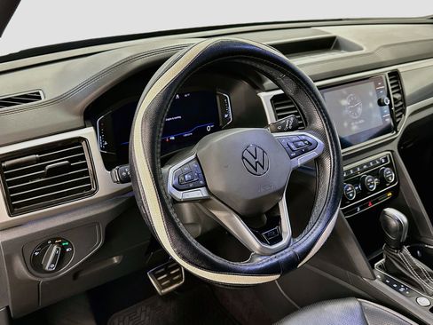 Used 2021 Volkswagen Atlas Cross Sport SEL Premium R-Line AWD/4WD image 18