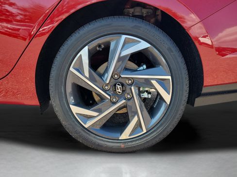 New 2026 Hyundai Elantra Limited image 34