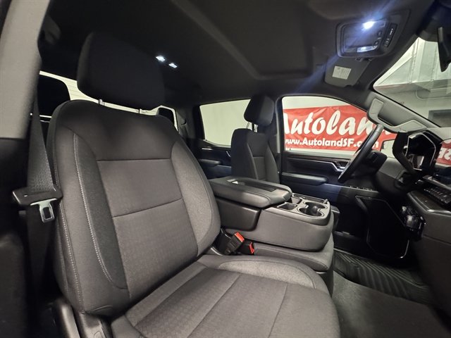 Used 2024 Chevrolet Silverado 1500 LT AWD/4WD image 11