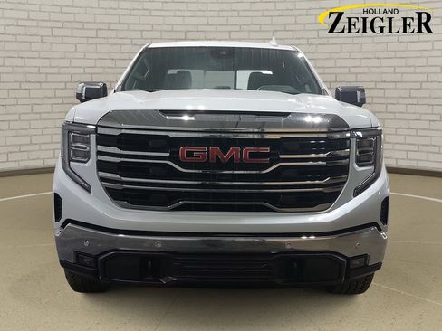New 2026 GMC Sierra 1500 SLT w/ SLT Premium Plus Package AWD/4WD image 2
