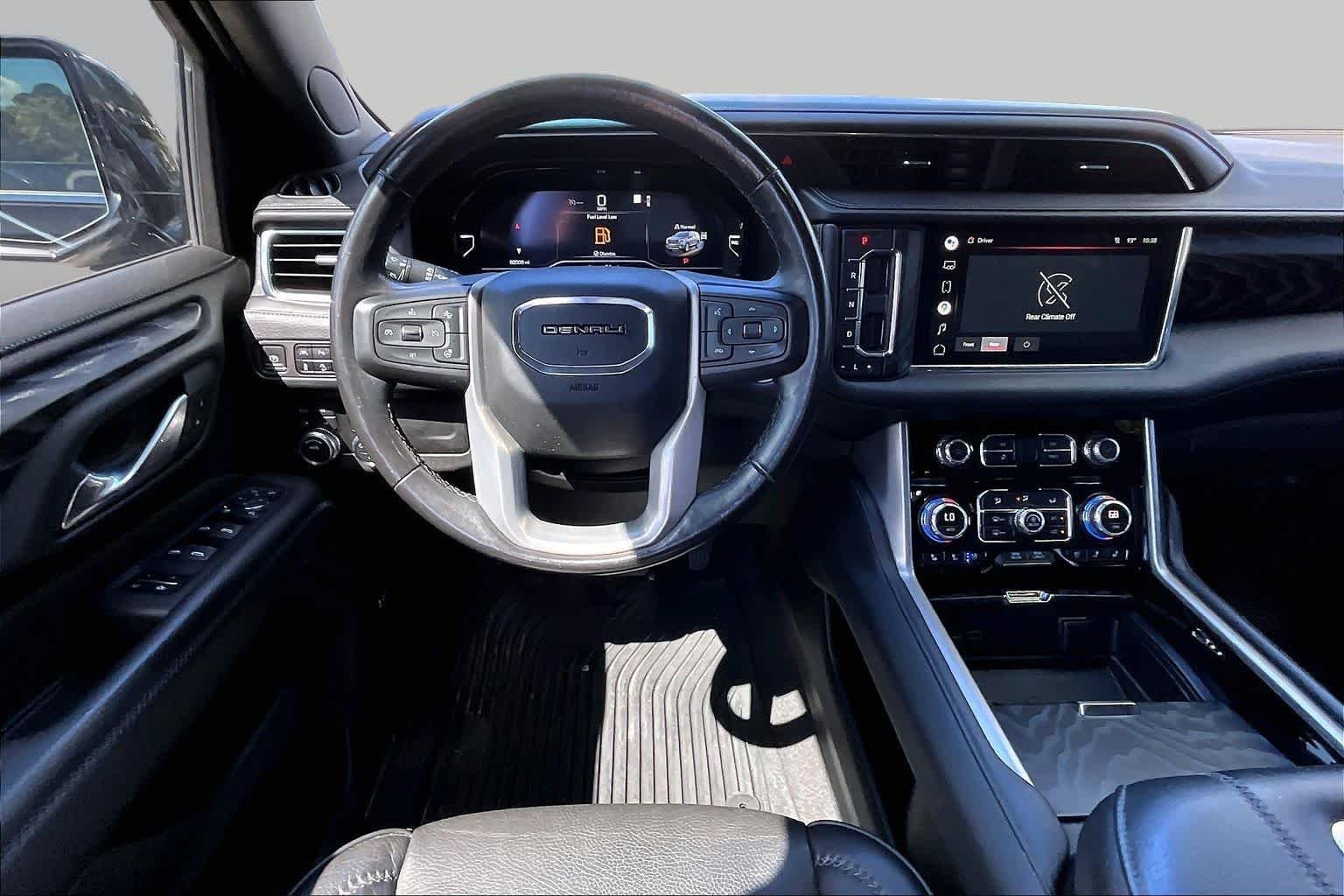 Used 2022 GMC Yukon Denali AWD/4WD image 11