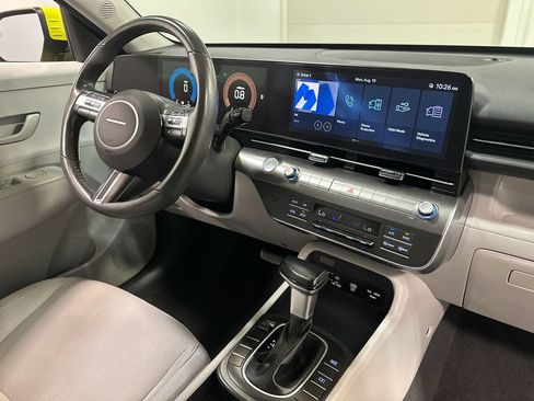Used 2025 Hyundai Kona SEL FWD image 93