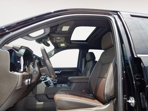 New 2025 GMC Sierra 1500 Denali w/ Technology Package AWD/4WD image 10