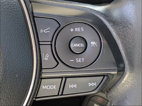 Used 2022 Toyota Corolla SE FWD image 19
