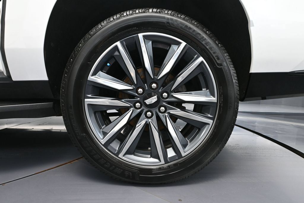 Used 2021 Cadillac Escalade ESV Sport w/ Heavy-Duty Trailer Package AWD/4WD image 10