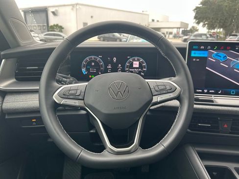 New 2026 Volkswagen Tiguan S FWD image 20