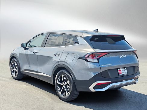 Used 2023 Kia Sportage EX FWD image 3