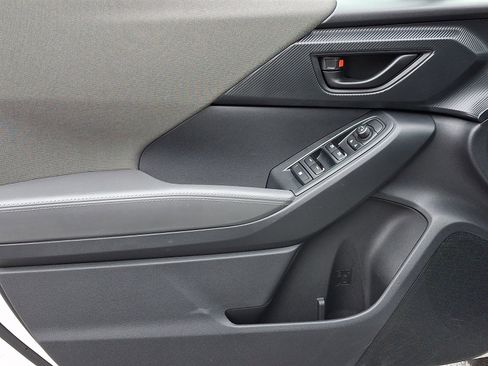 Certified 2025 Subaru Crosstrek 2.0i Premium image 12