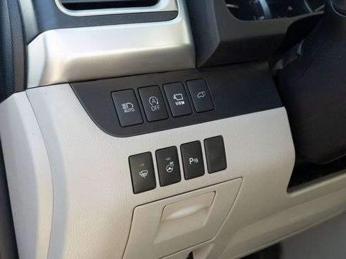 Used 2019 Toyota Highlander Limited Platinum image 30