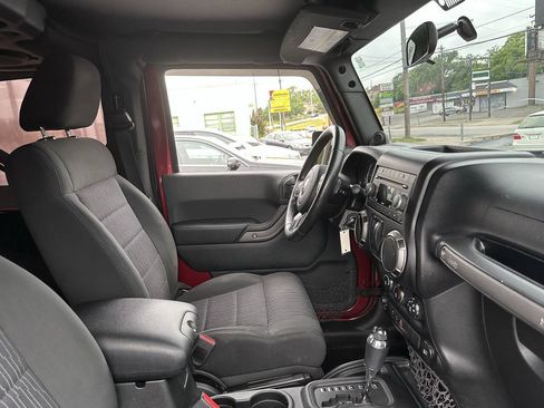Used 2011 Jeep Wrangler Sport AWD/4WD image 8