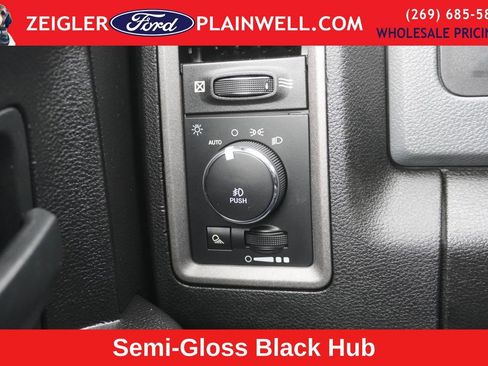 Used 2019 RAM 1500 Express w/ Wheel & Sound Group AWD/4WD image 25