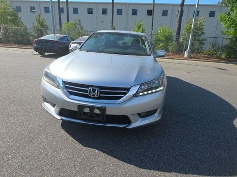 Used 2015 Honda Accord EX-L image 3