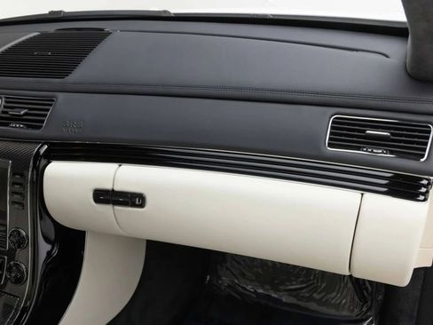 Used 2009 Maybach 62 S RWD image 30