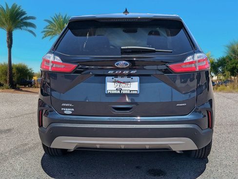 Certified 2023 Ford Edge SEL w/ Convenience Package AWD/4WD image 4