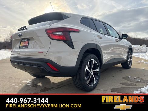 New 2026 Chevrolet Trax RS w/ Driver Confidence Package image 9