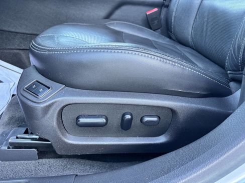 Used 2013 Ford Taurus Limited image 17