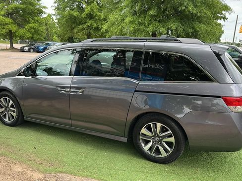 Used 2015 Honda Odyssey Touring image 4