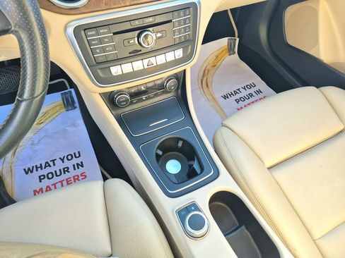 Used 2019 Mercedes-Benz GLA 250 image 15