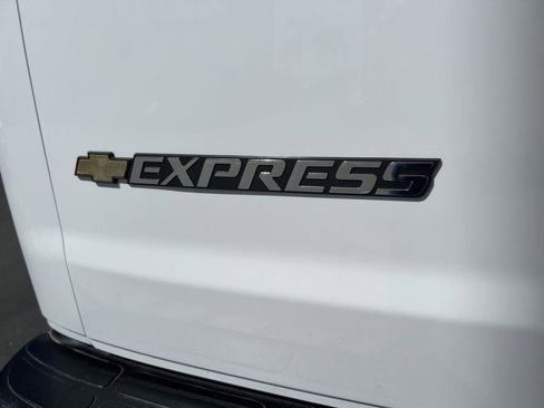 New 2025 Chevrolet Express 2500 w/ Driver Convenience Package image 29