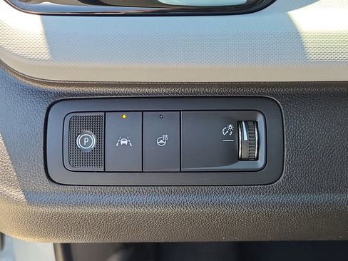 New 2027 Chevrolet Bolt LT w/ Comfort Package image 21