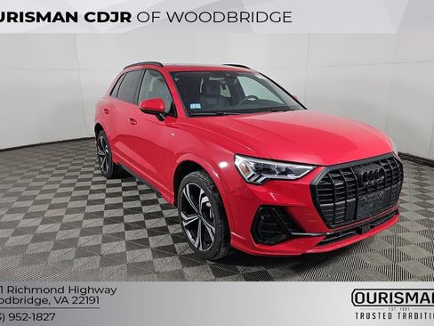Used 2023 Audi Q3 2.0T Premium Plus w/ Premium Plus Package image 3