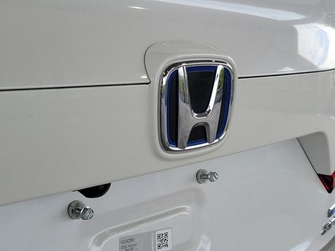 Used 2022 Honda Accord Sport image 6