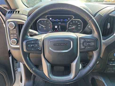 Used 2020 GMC Sierra 1500 Denali w/ Denali Ultimate Package AWD/4WD image 22