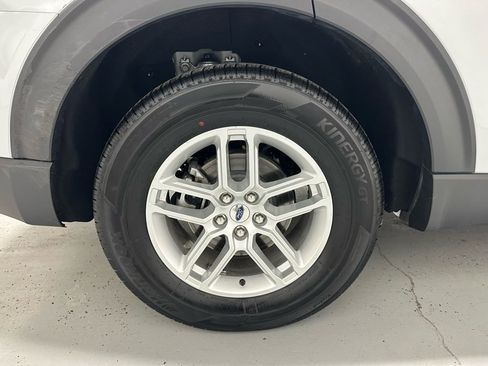 Used 2025 Ford Explorer Active image 70