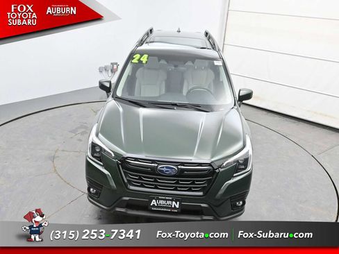 Used 2024 Subaru Forester Premium w/ Pop Package 2 image 30