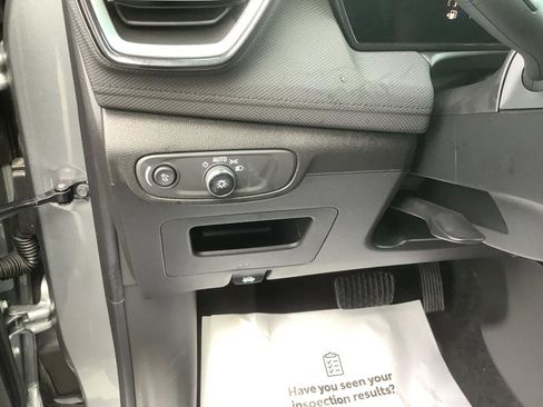 Used 2025 Chevrolet TrailBlazer LT image 12