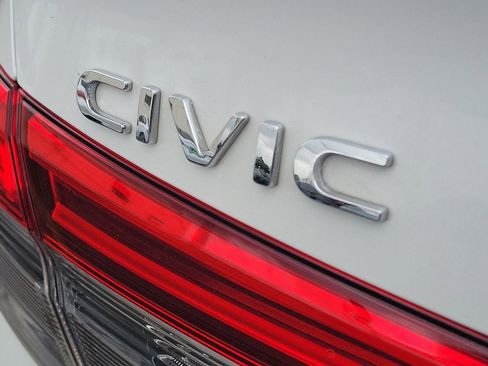 Used 2022 Honda Civic Sport image 7