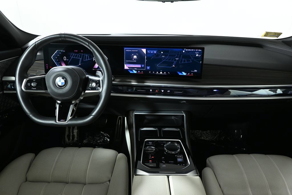 Certified 2023 BMW 760i xDrive w/ Executive Package AWD/4WD image 17