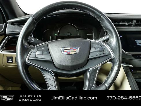 Used 2019 Cadillac XT5 Luxury image 10
