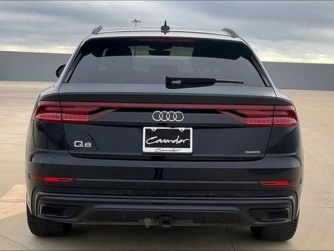 Used 2021 Audi Q8 Prestige w/ Prestige Package image 4