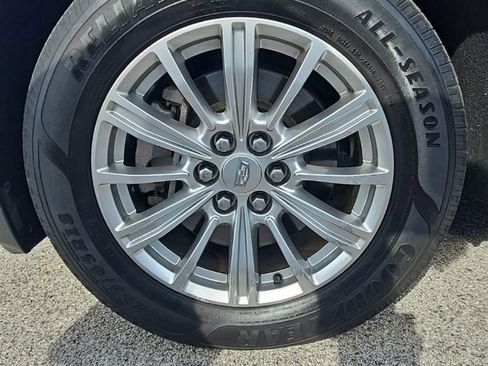 Used 2018 Cadillac XT5 FWD image 9