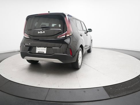 Certified 2023 Kia Soul LX w/ LX Technology Package image 33