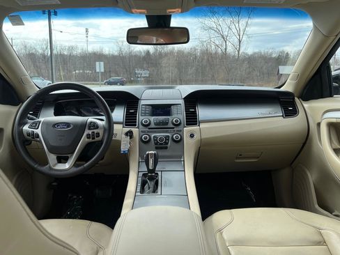 Used 2017 Ford Taurus SEL image 31