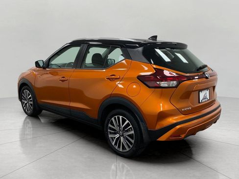 Used 2021 Nissan Kicks SV FWD image 7