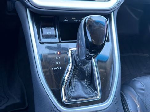 Used 2020 Subaru Outback Limited image 27