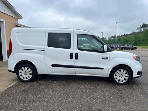 Used 2019 RAM ProMaster City Tradesman SLT FWD image 4