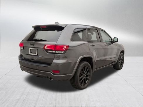 Used 2020 Jeep Grand Cherokee Altitude AWD/4WD image 5