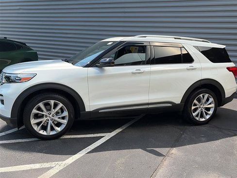 Certified 2023 Ford Explorer Platinum w/ Technology Package AWD/4WD image 2