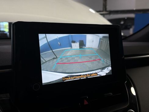 Used 2025 Toyota Corolla Cross AWD Hybrid image 29