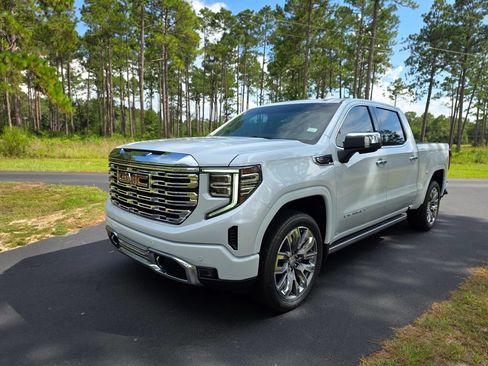 New 2026 GMC Sierra 1500 Denali w/ Denali Reserve Package AWD/4WD image 1