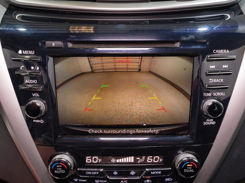 Used 2021 Nissan Murano SV FWD image 17